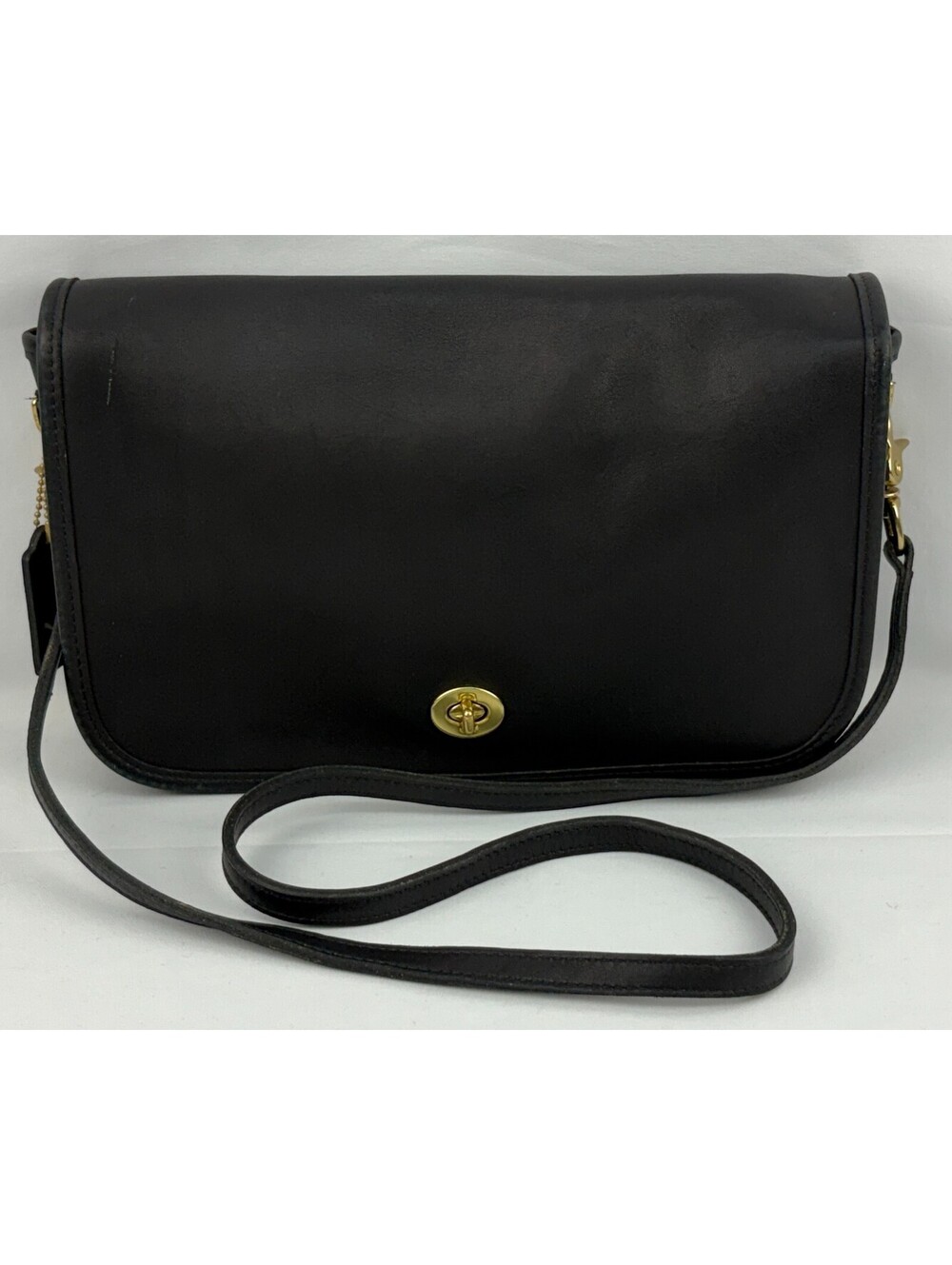 Vintage Coach 9790 Black City Shoulder Crossbody Bag Leather Brass Turn lock